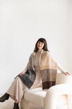 Load image into Gallery viewer, Traverse Wrap