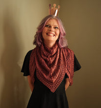 Load image into Gallery viewer, Filigree Triangle