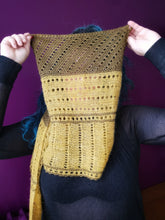 Load image into Gallery viewer, Shieldmaiden Shawl
