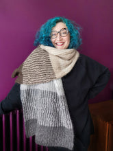 Load image into Gallery viewer, Traverse Wrap