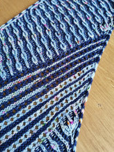 Load image into Gallery viewer, Flowerbed Shawl