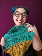 Load image into Gallery viewer, Filigree Triangle