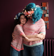 Load image into Gallery viewer, Jenny Flower Tee