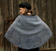 Load image into Gallery viewer, Oslo-Paris Poncho