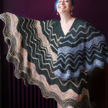 Load image into Gallery viewer, Nixie Shawl