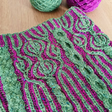 Load image into Gallery viewer, Galway Tree Cowl