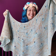 Load image into Gallery viewer, Medusa Shawl
