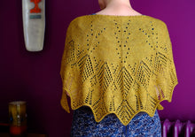 Load image into Gallery viewer, Tuva's Arrows Shawl