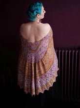 Load image into Gallery viewer, Diva shawl