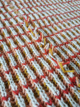 Load image into Gallery viewer, Pattentvaffel : Brioche Waffle Pullover
