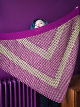 Load image into Gallery viewer, Diamant Shawl
