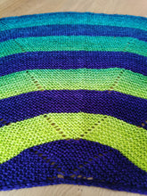 Load image into Gallery viewer, Bis Repetita shawl
