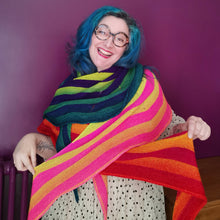 Load image into Gallery viewer, Bis Repetita shawl
