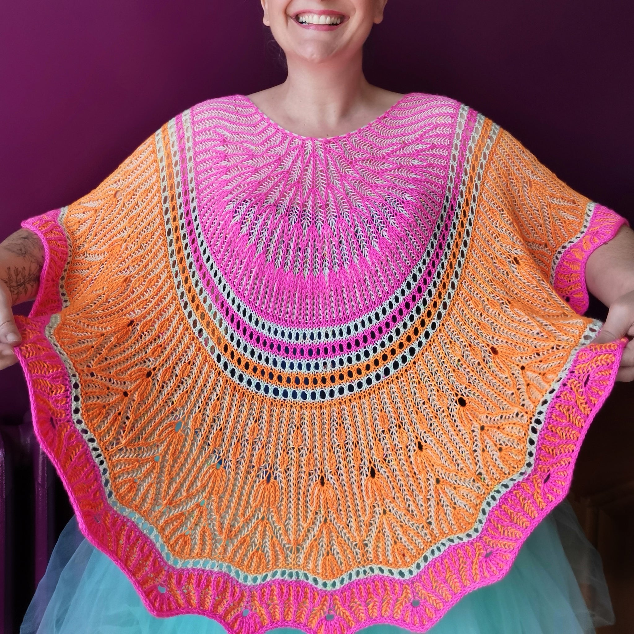 Ravelry: Go Girl 2022 pattern by Julie Knits in Paris